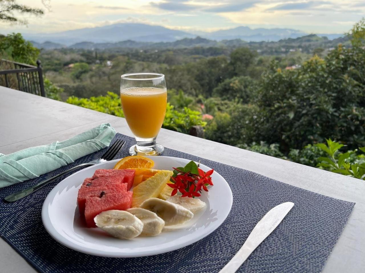 Hotel Villas De La Colina อเตนาส ภายนอก รูปภาพ